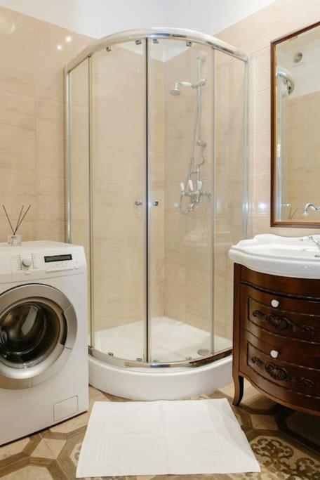 Luxury Old Town Apartment Κάουνας Εξωτερικό φωτογραφία